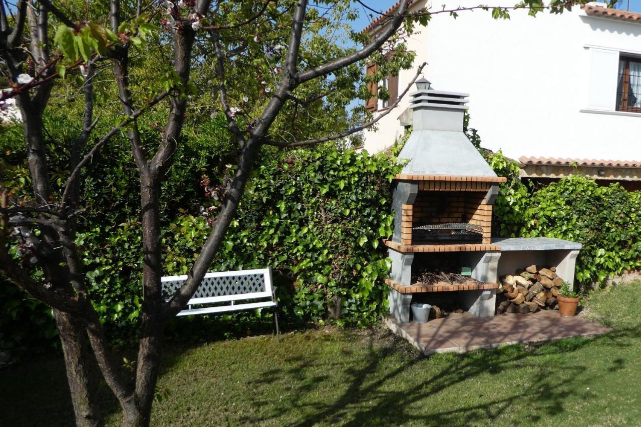 Sunny Holiday Home Creixell Exterior foto